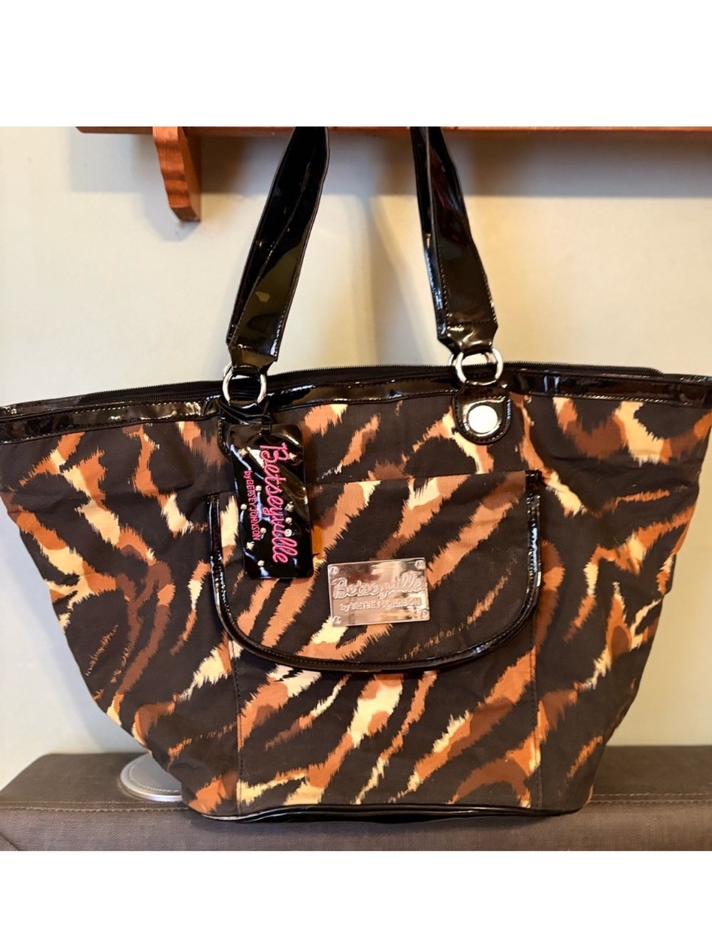 Betsey Johnson Brown Black Tan Tiger-Print Tote EUC